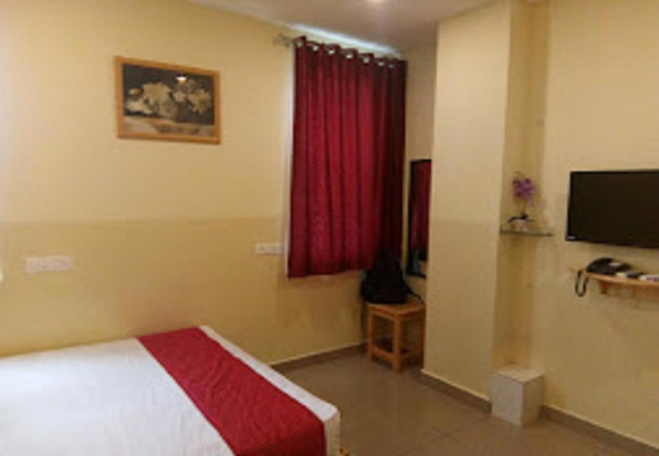 Chaplin Hotel Pondicherry Dış mekan fotoğraf