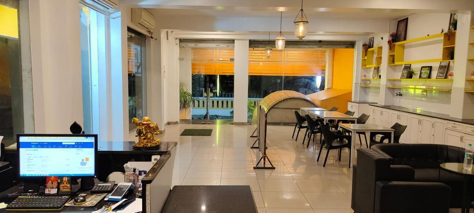 Chaplin Hotel Pondicherry Dış mekan fotoğraf
