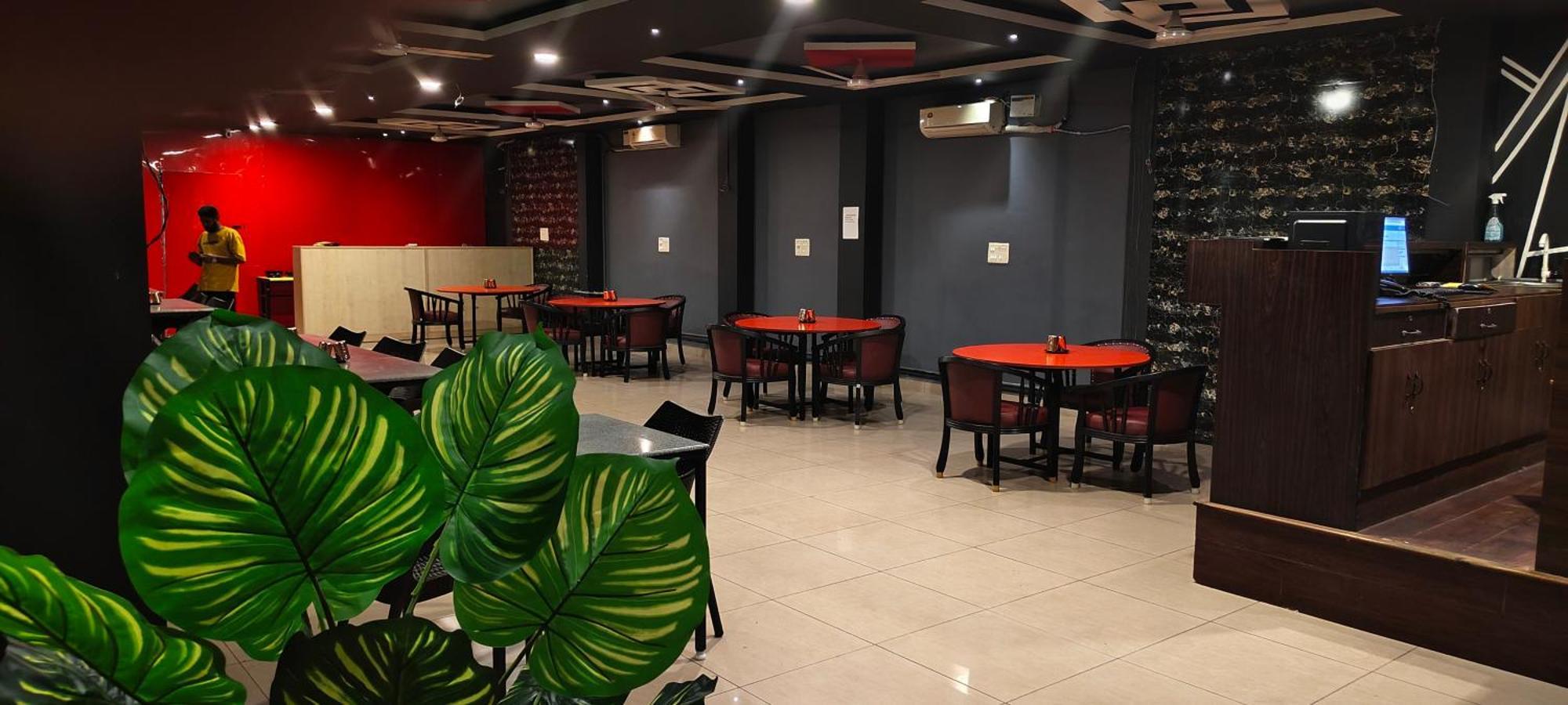 Chaplin Hotel Pondicherry Dış mekan fotoğraf